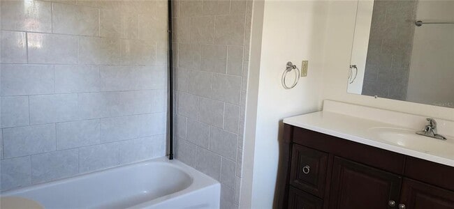 Building Photo - 1708 E Wheeler Rd