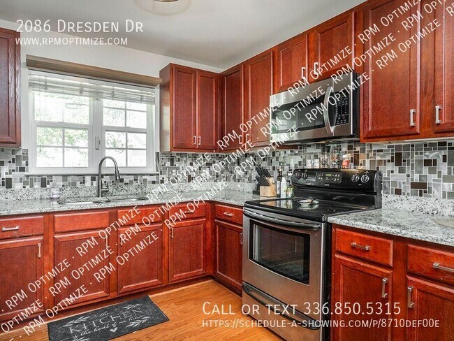 Building Photo - 2086 Dresden Dr
