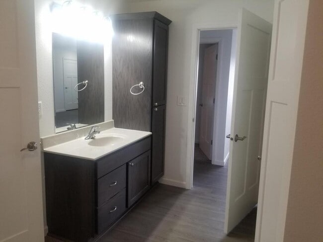 Building Photo - 200 Marks Way