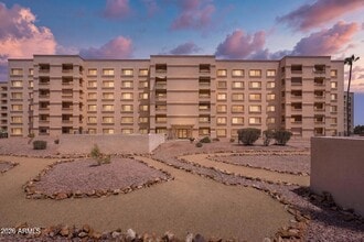 Building Photo - 7920 E Camelback Rd
