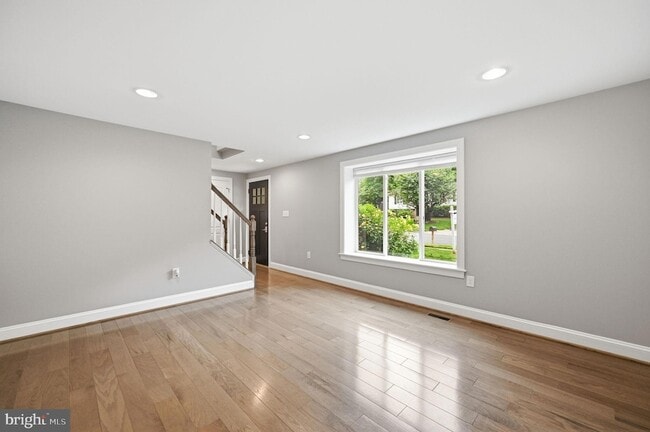 Building Photo - 8474 Ararat Ct