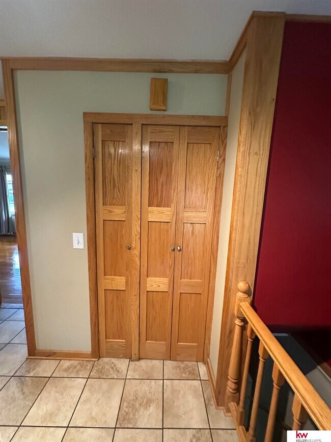 Building Photo - 5010 Castelar St