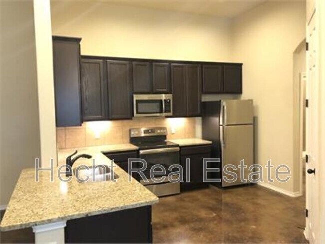 Building Photo - 152 Samuel Dr