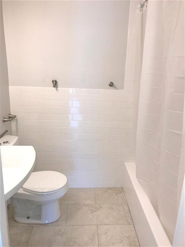 Building Photo - 131 Summer St