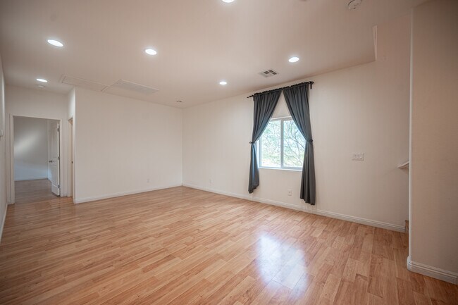 Building Photo - 8904 Harmony Hall Ave