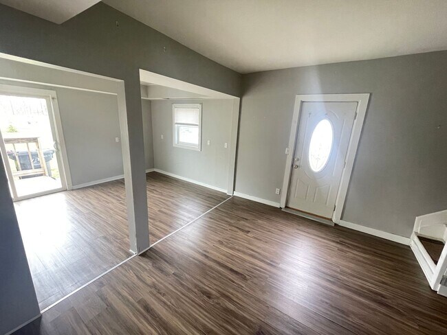 Building Photo - Single Family home in Camden, Indiana