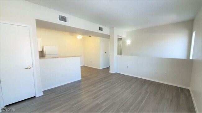 Building Photo - 2141 Hussium Hills St