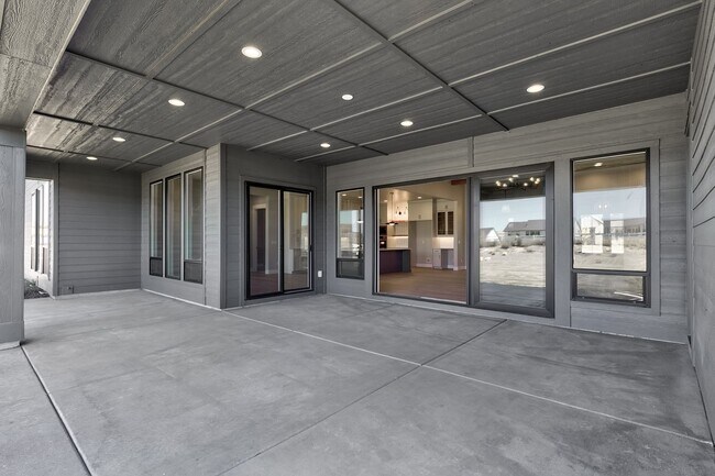 Building Photo - 4 Bed | 4 Bath | 3,591 Sq. Ft. | 1 Acre | RV Garage | Brand-New Luxury Home