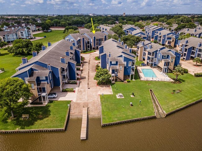 Building Photo - 18515 Egret Bay Blvd