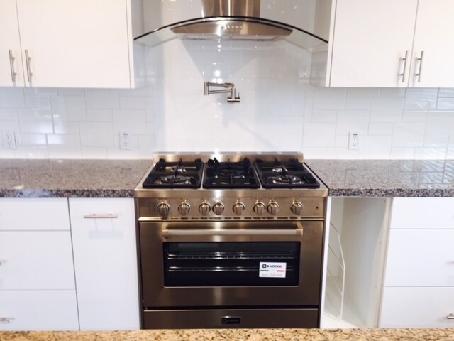 Building Photo - 8708 Olin St