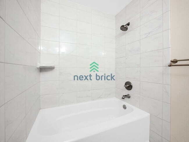 Building Photo - Beautiful 2 Bed 2 Bath Condo for Rent!