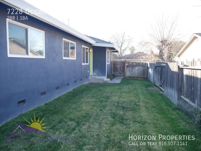 Building Photo - 2 Bed 1 Bath 827 Sq. Ft. Citrus Heights Du...