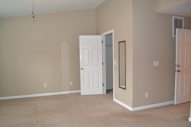 Building Photo - 11710 Mezzanine Dr