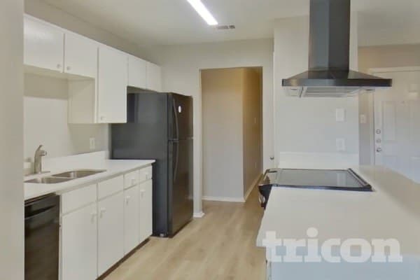 Building Photo - Thoughtfully Designed 3-Bedroom Home for Modern Living