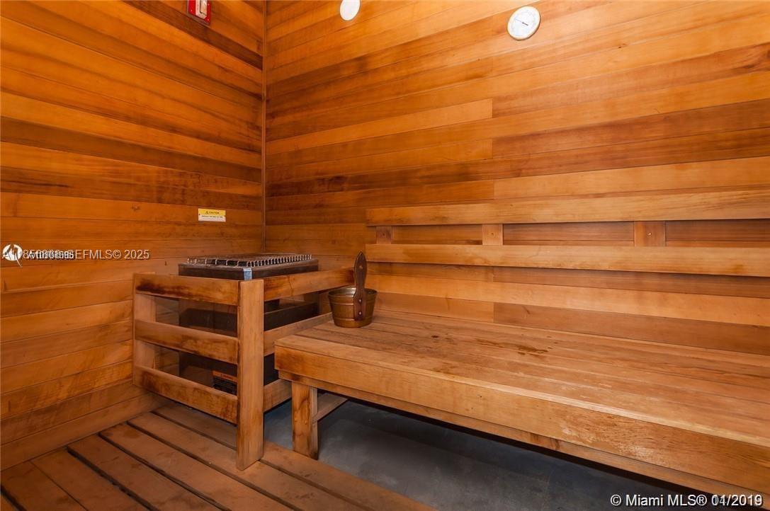 Building Photo - 250 Sunny Isles Blvd