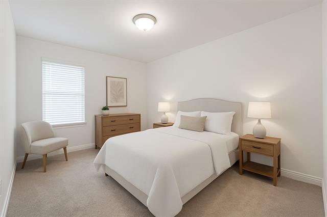 Building Photo - 1604 Sawyer Dr