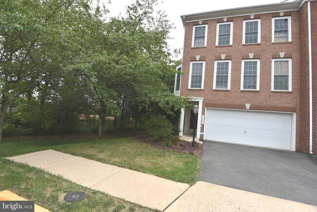 Building Photo - 21821 Ladyslipper Sq