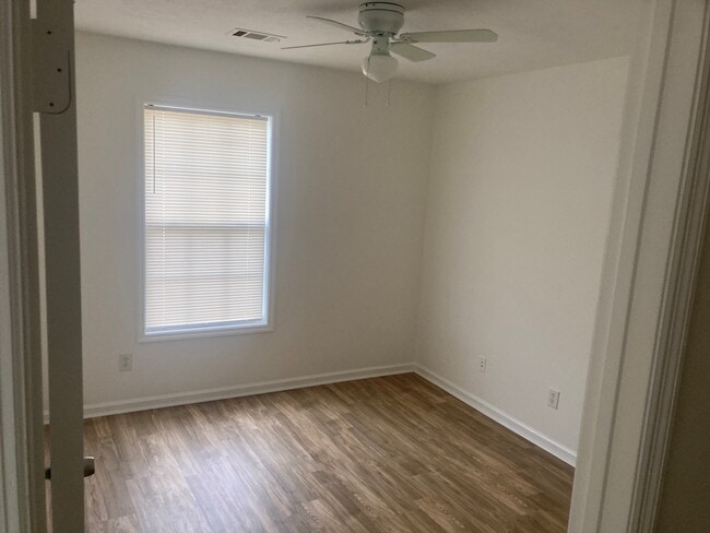 Building Photo - 1304 17th Ave