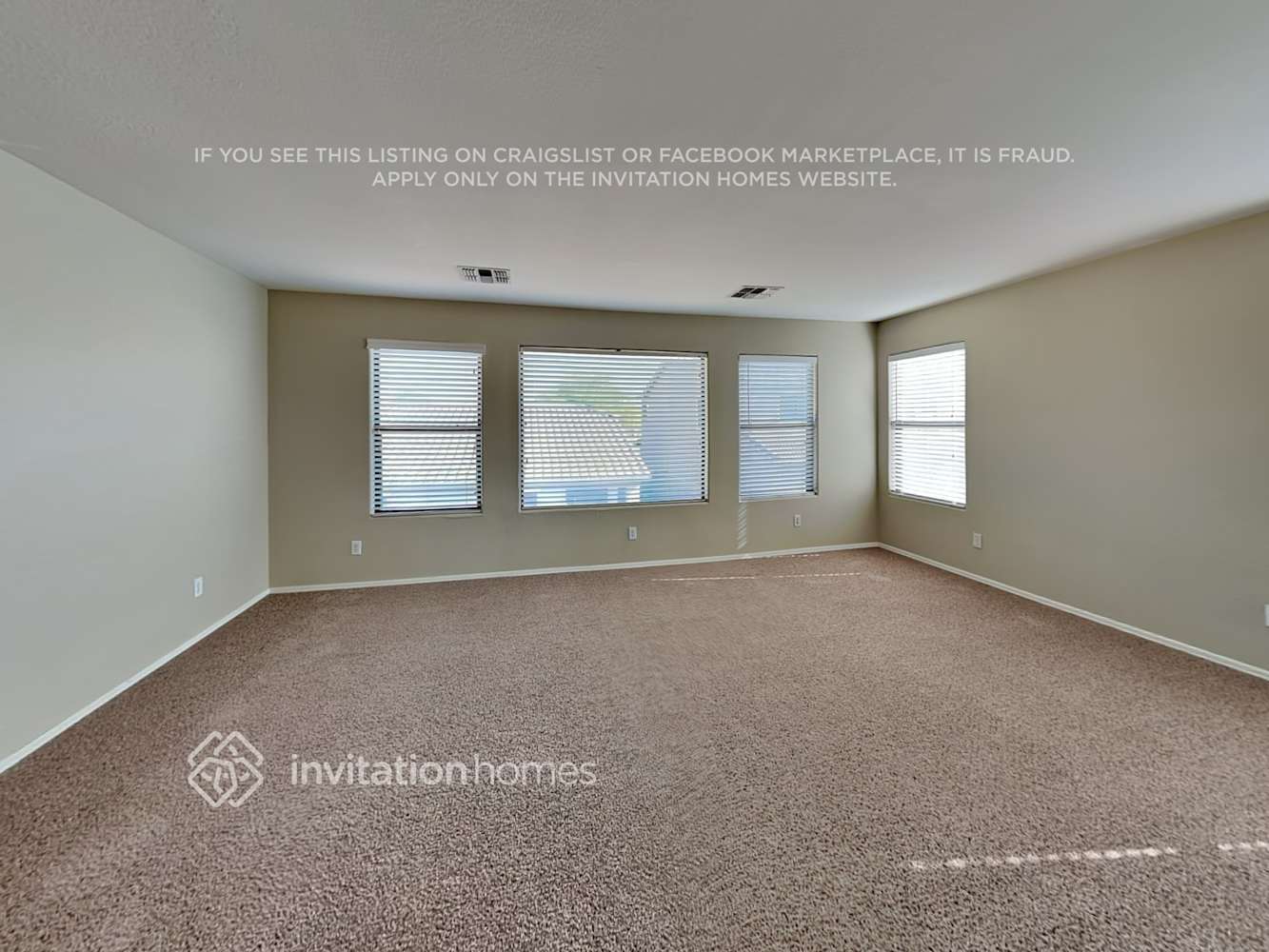 Building Photo - 2218 E Cochise Ave