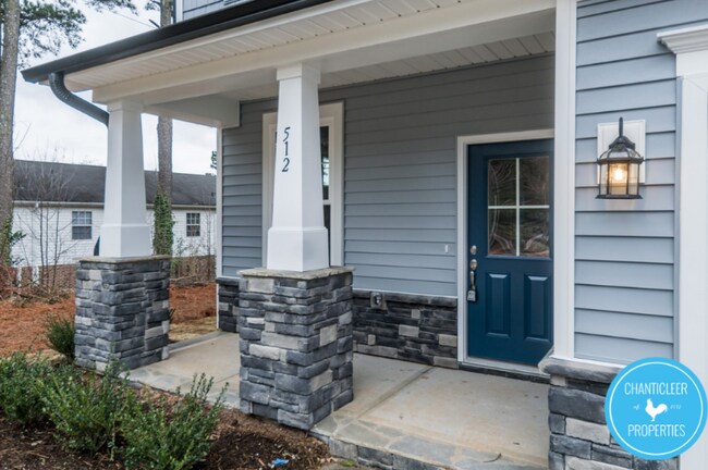 Building Photo - 2527 Reynolds Dr