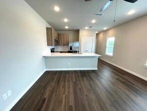 Building Photo - 1340 Co Rd 1106