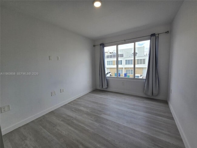 Building Photo - 25901 SW 139th Ct