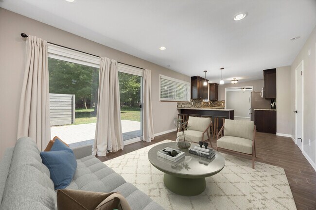 Building Photo - 4790 Belzair Dr