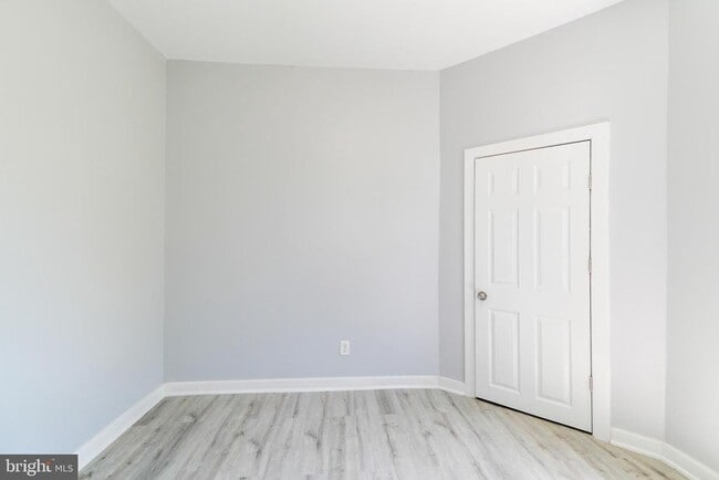 Building Photo - 3603 Oakmont Ave