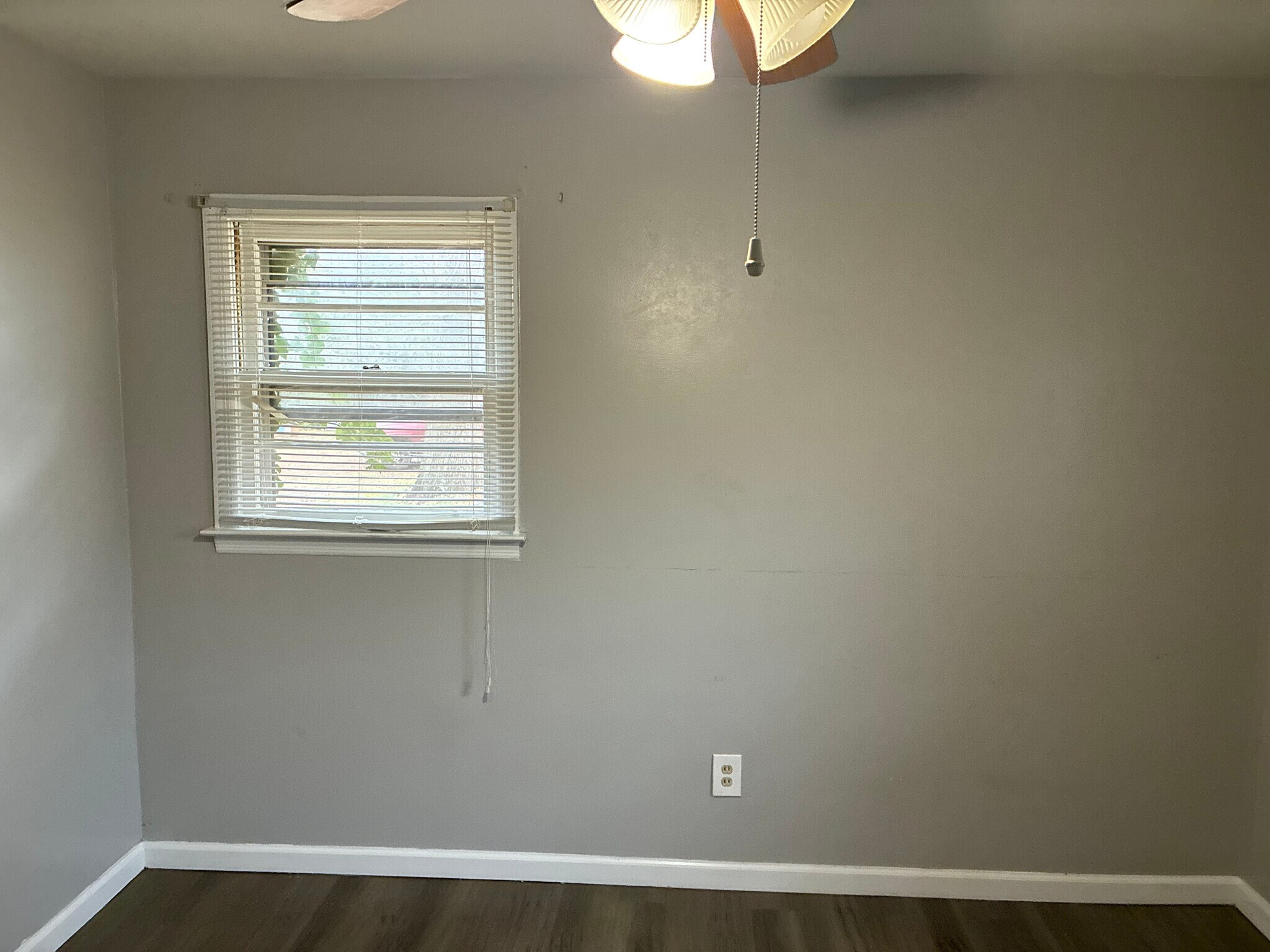 Building Photo - Room in House on Batiste Garden Cir