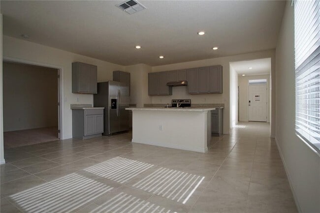 Building Photo - 1703 Post Oak Dr