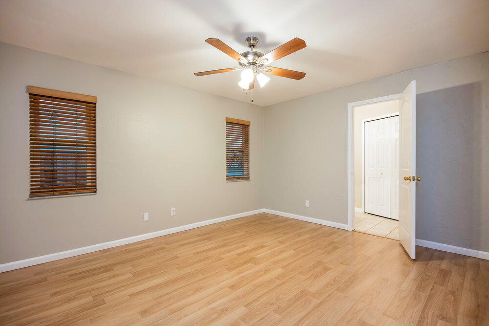 Building Photo - 923 SE 19th St