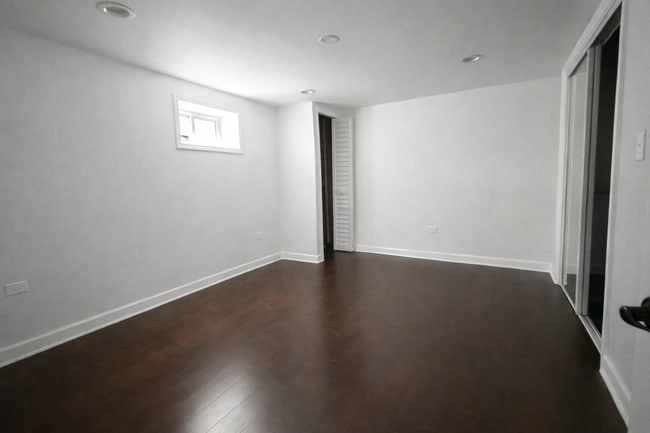 Building Photo - 4259 N Narragansett Ave