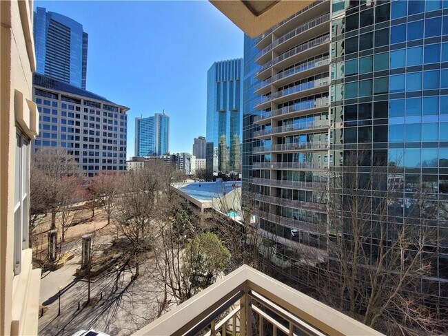 Building Photo - 3334 Peachtree Rd NE