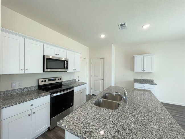 Building Photo - 6820 Bonanza Way