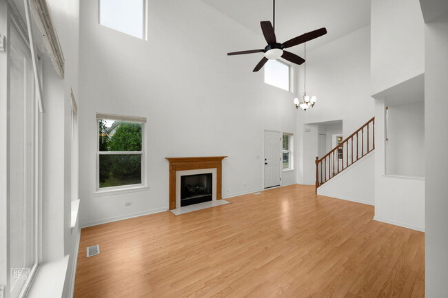 Building Photo - 1518 Meadowsedge Ln