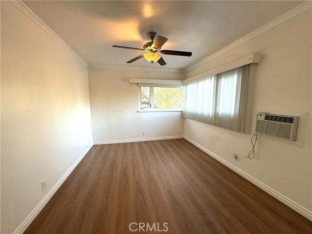 Building Photo - 665 S Lake Ave