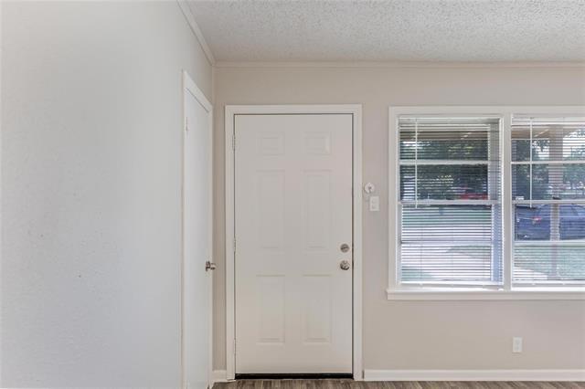 Building Photo - 4713 Laverda Dr