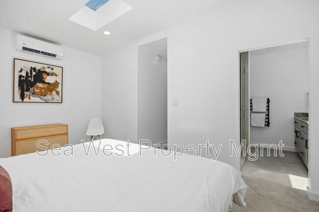 Building Photo - 778 Del Riego Ave