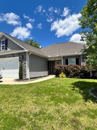 Building Photo - Charming modern 3 bedroom/ 2 bath with office
