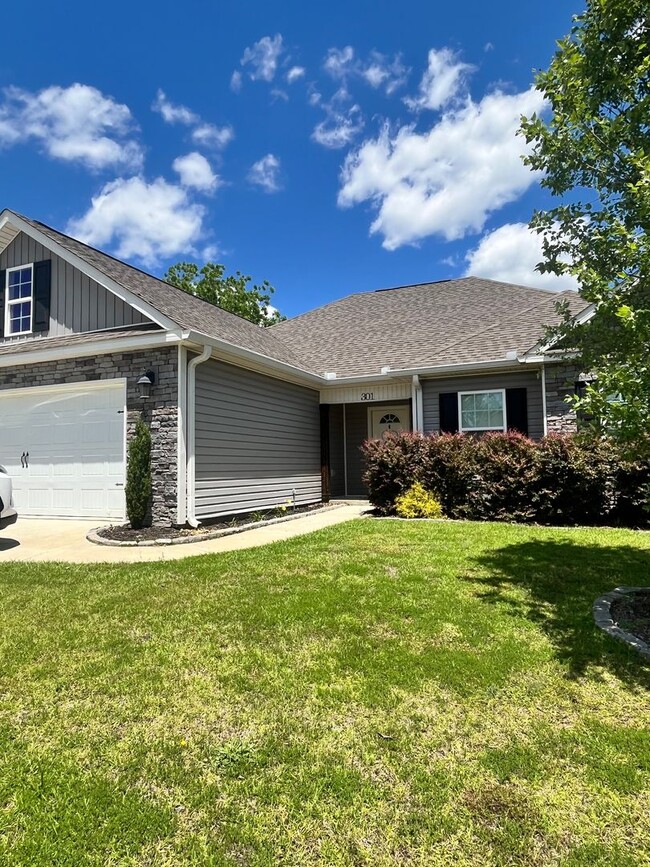 Primary Photo - Charming modern 3 bedroom/ 2 bath with office