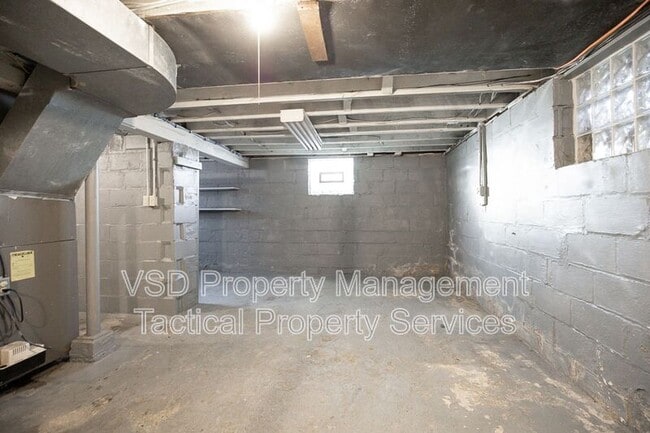 Building Photo - 2078-2018 18th St SW