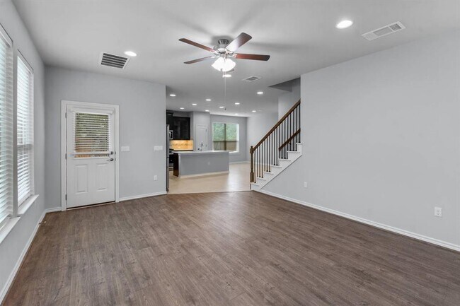 Building Photo - 9004 Gage Dr