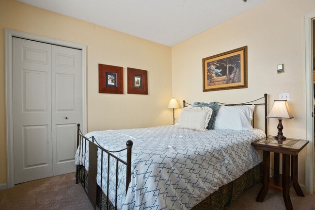 Building Photo - 2755 Waterstone Ln
