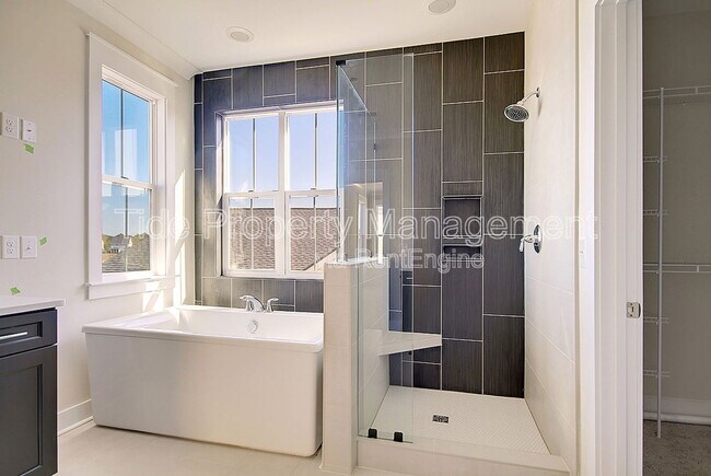 Building Photo - 890 Carnes Crossing
