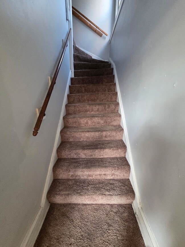 Building Photo - 2704 E 77th St