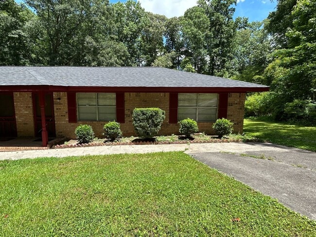 Primary Photo - 6694 Maxwell Dr