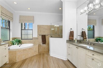 Building Photo - 9489 Italia Way