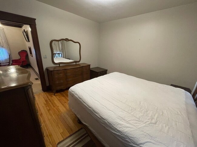 Building Photo - 51 Richmond Ave