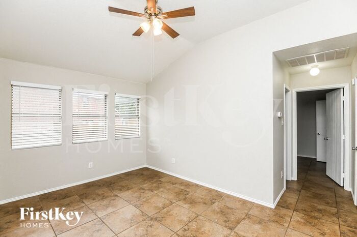 Building Photo - 1301 Chase Trail