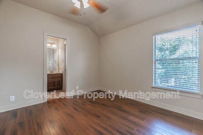 Building Photo - 1231 Via Belcanto